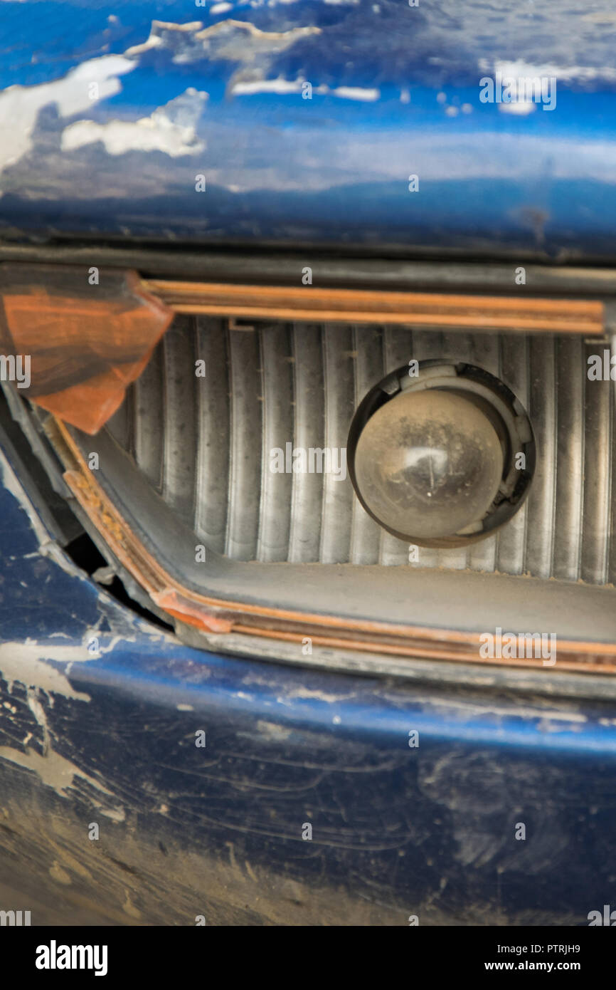 Broken tail light hires stock photography and images Alamy