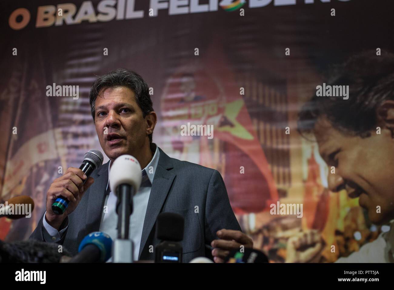 Sao Paulo, Brazil. 10th Oct, 2018. 10 October 2018, Brazil, Sao Paulo: Fernando Haddad, candidate of the Labour Party for the office of Brazilian presidency, speaks at a press conference in Sao Paulo. Haddad called on his political opponent, the ultra-right Bolsonaro, to take part in a debate before the run-off. Credit: Warley Kenji/dpa/Alamy Live News Stock Photo