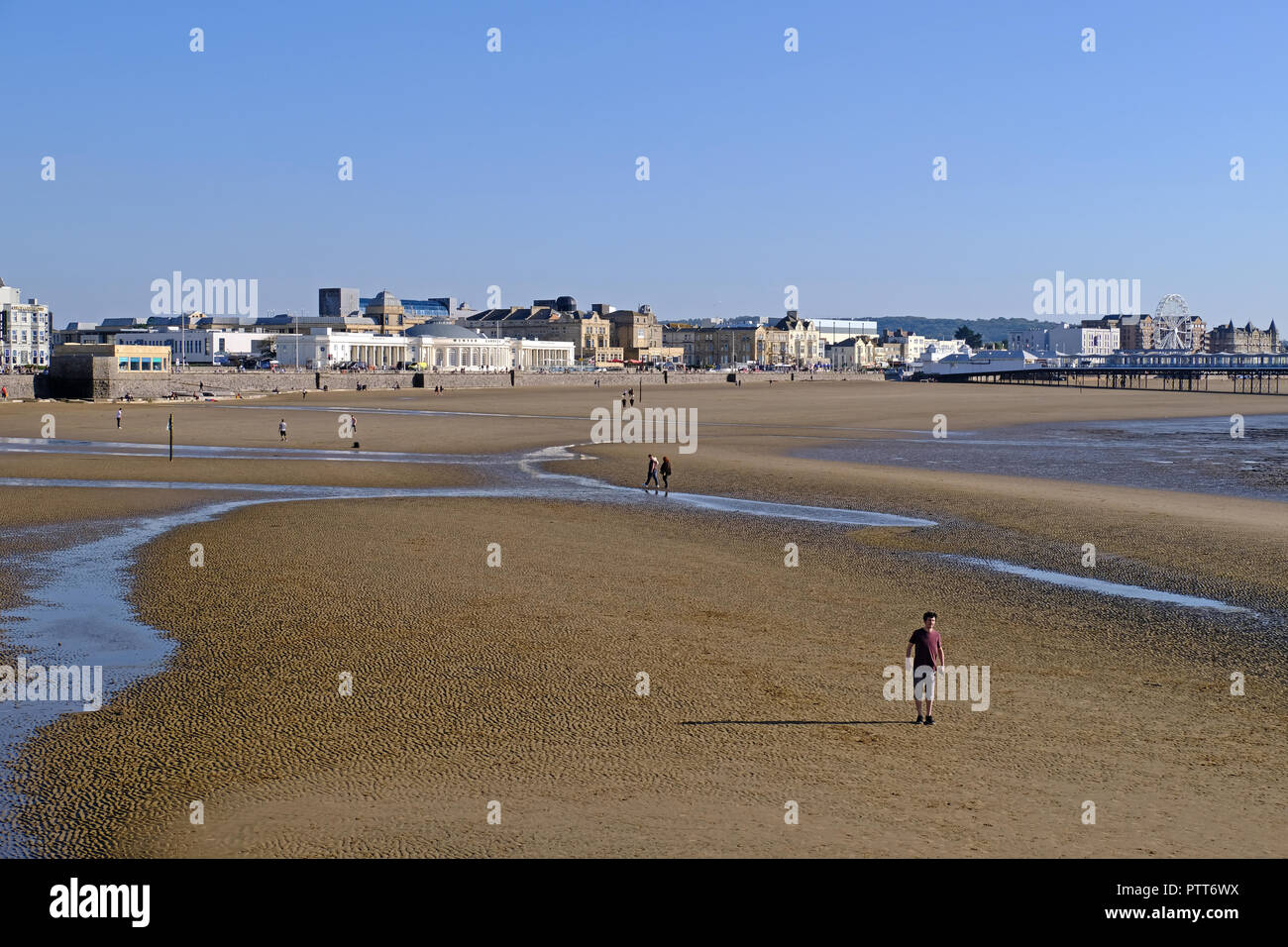 Enjoy sunny weather on beach weston super mare hires stock photography