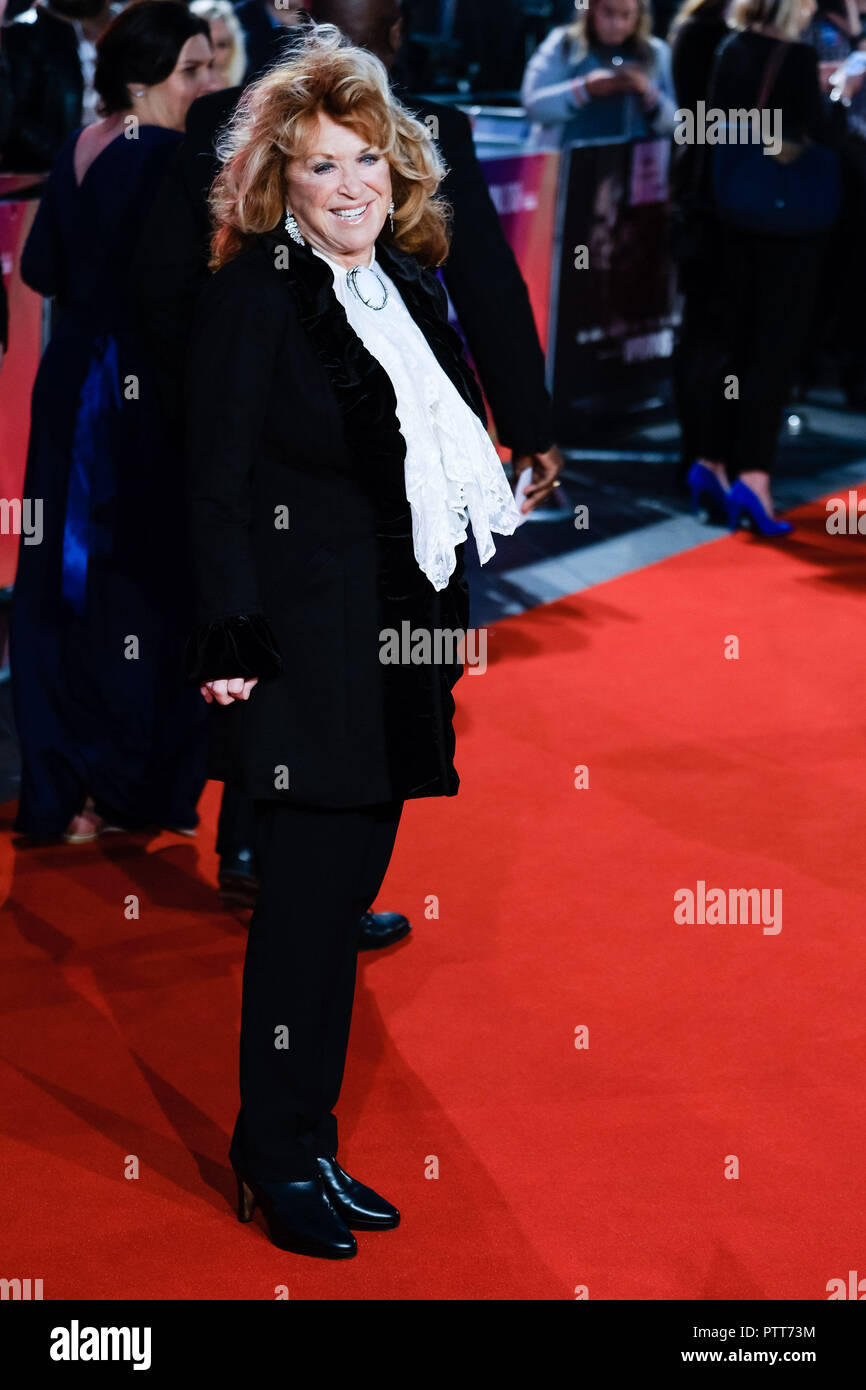 London, UK. 10th October, 2018. Writer Lynda La Plante at The London Film Festival Opening Night Gala Screening of WIDOWS on Wednesday 10 October 2018 held at Cineworld Leicester Square, London. Pictured: Lynda La Plante. Credit: Julie Edwards/Alamy Live News Stock Photo