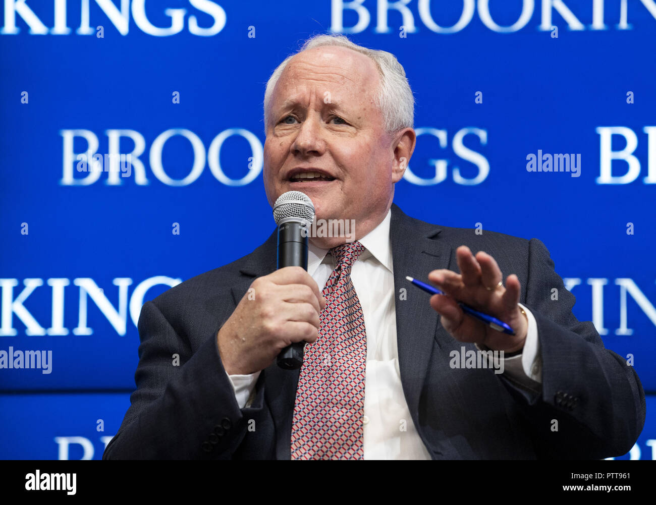 The weekly standard hi res stock photography and images alamy