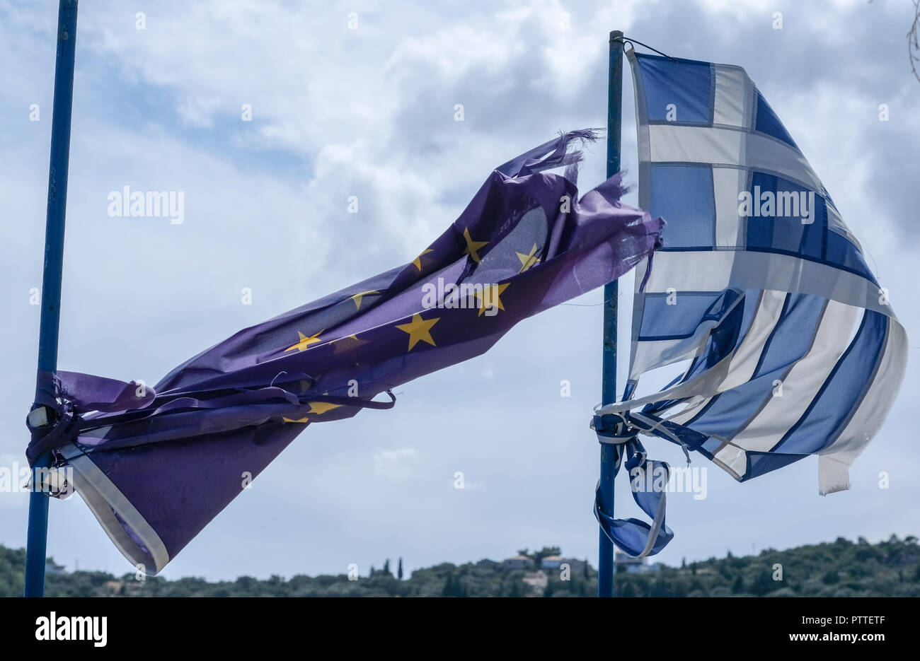 Zakynthos Griechenland 27th Sep 18 27 09 18 Greece Zakynthos In Stormy Winds A Greek Flag And