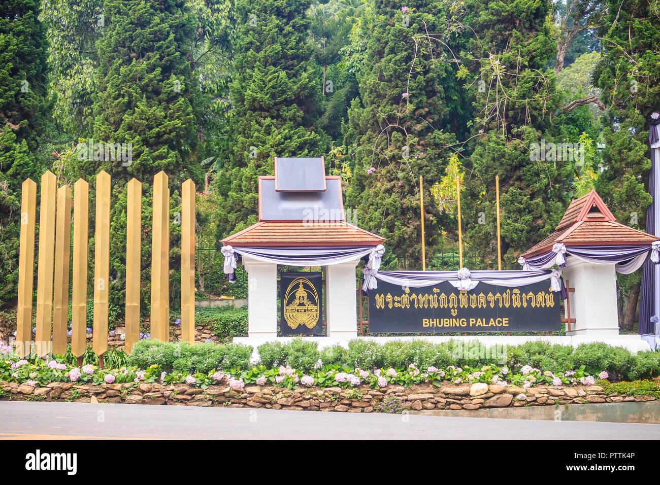 chiang-mai-thailand-may-3-2017-bhubing-palace-entrance-the-royal