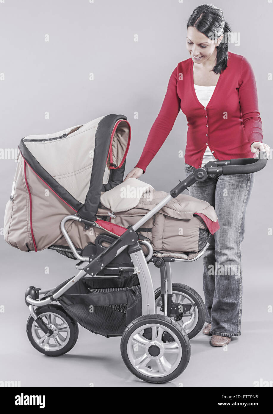 Frau mit Kinderwagen (model-released Stock Photo - Alamy
