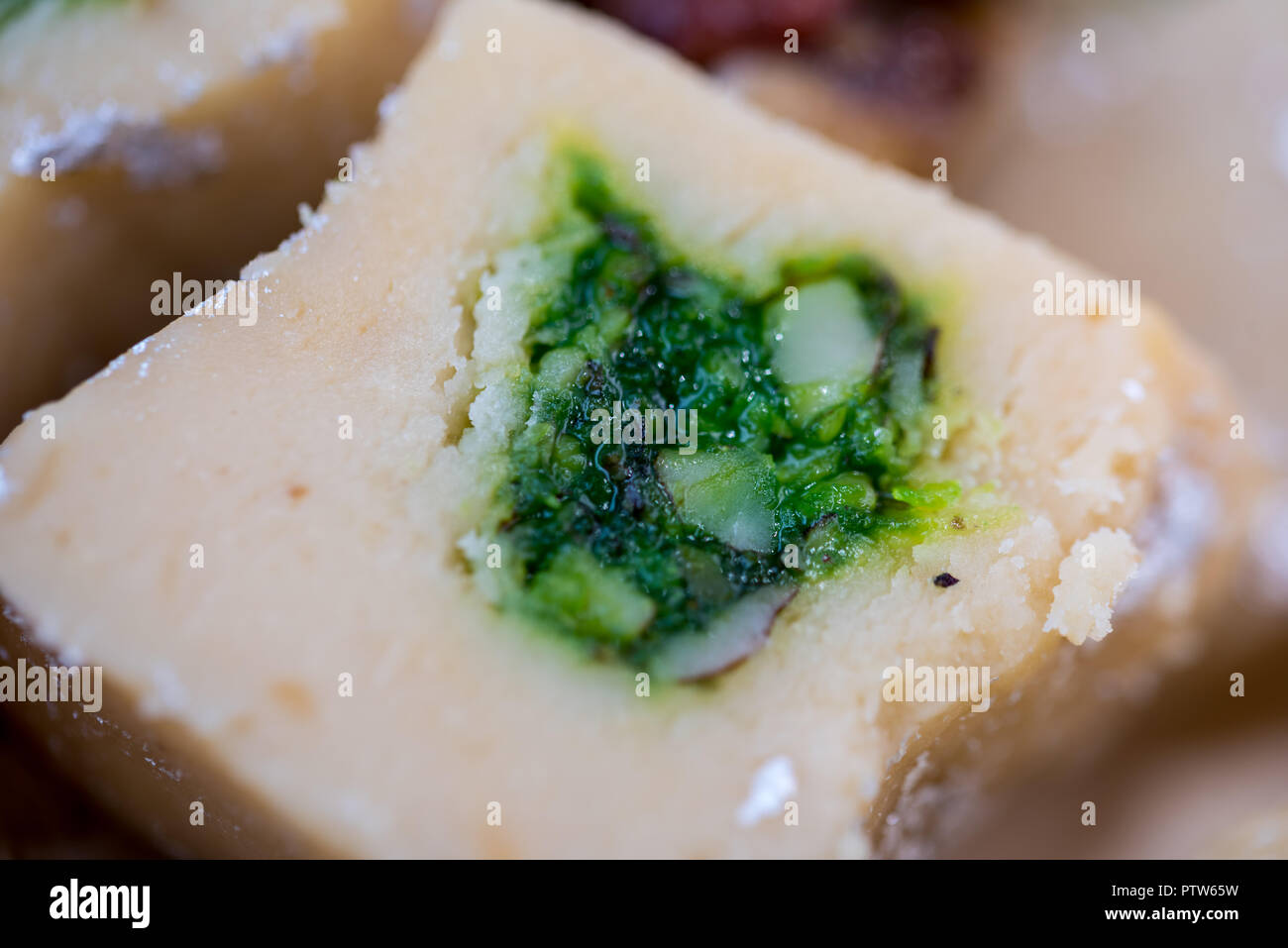 White buffi hi-res stock photography and images - Alamy