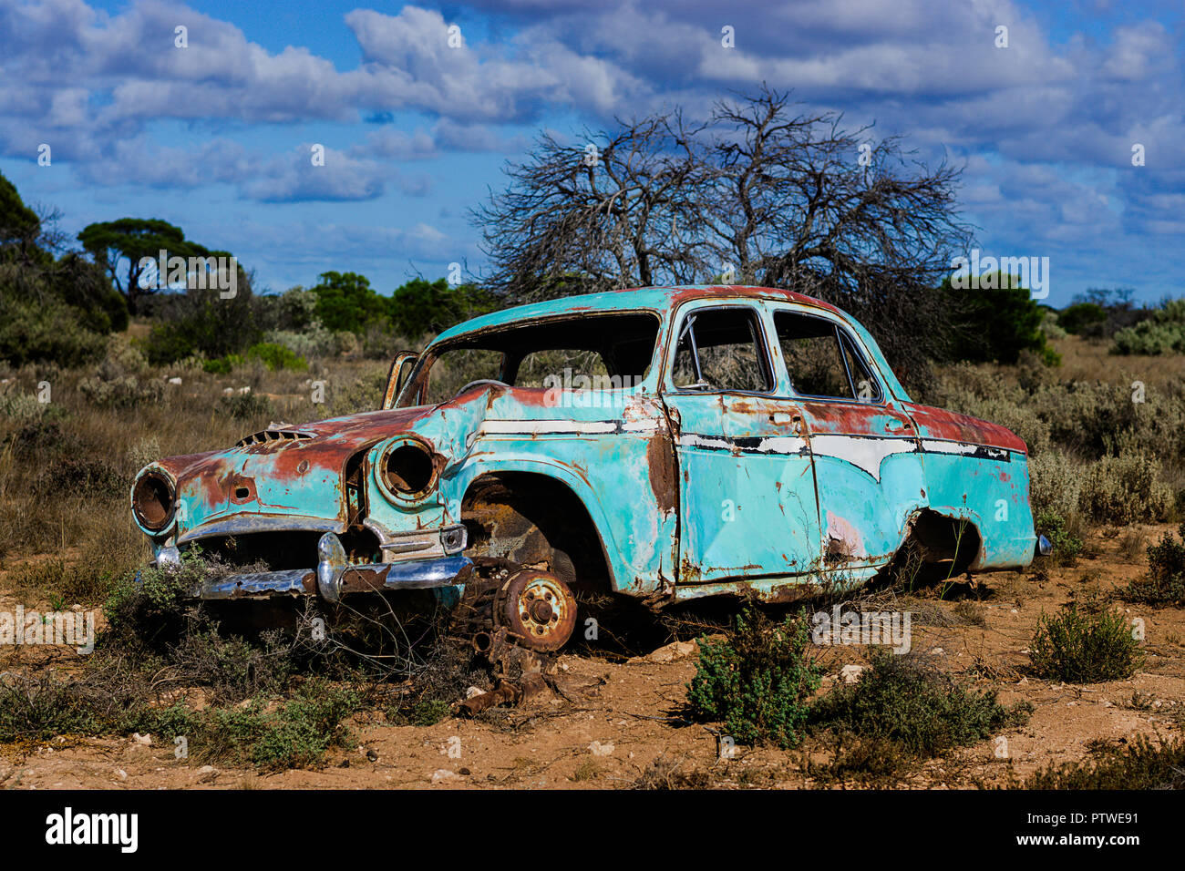 Broken down old car hi-res stock photography and images - Alamy
