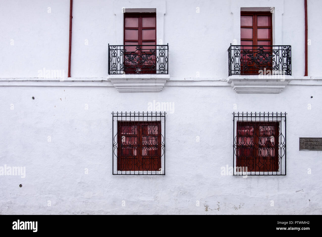 WHITE WALLS AND WINDOWS - POPAYAN - COLOMBIA Stock Photo