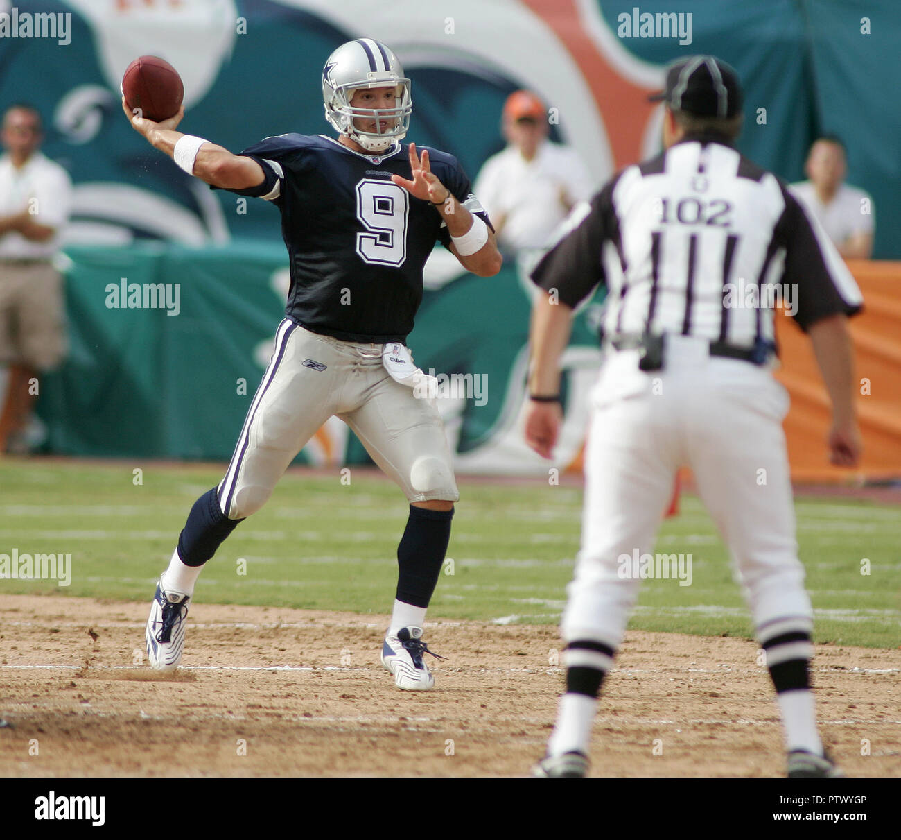 Tony Romo Stock Photos & Tony Romo Stock Images - Alamy