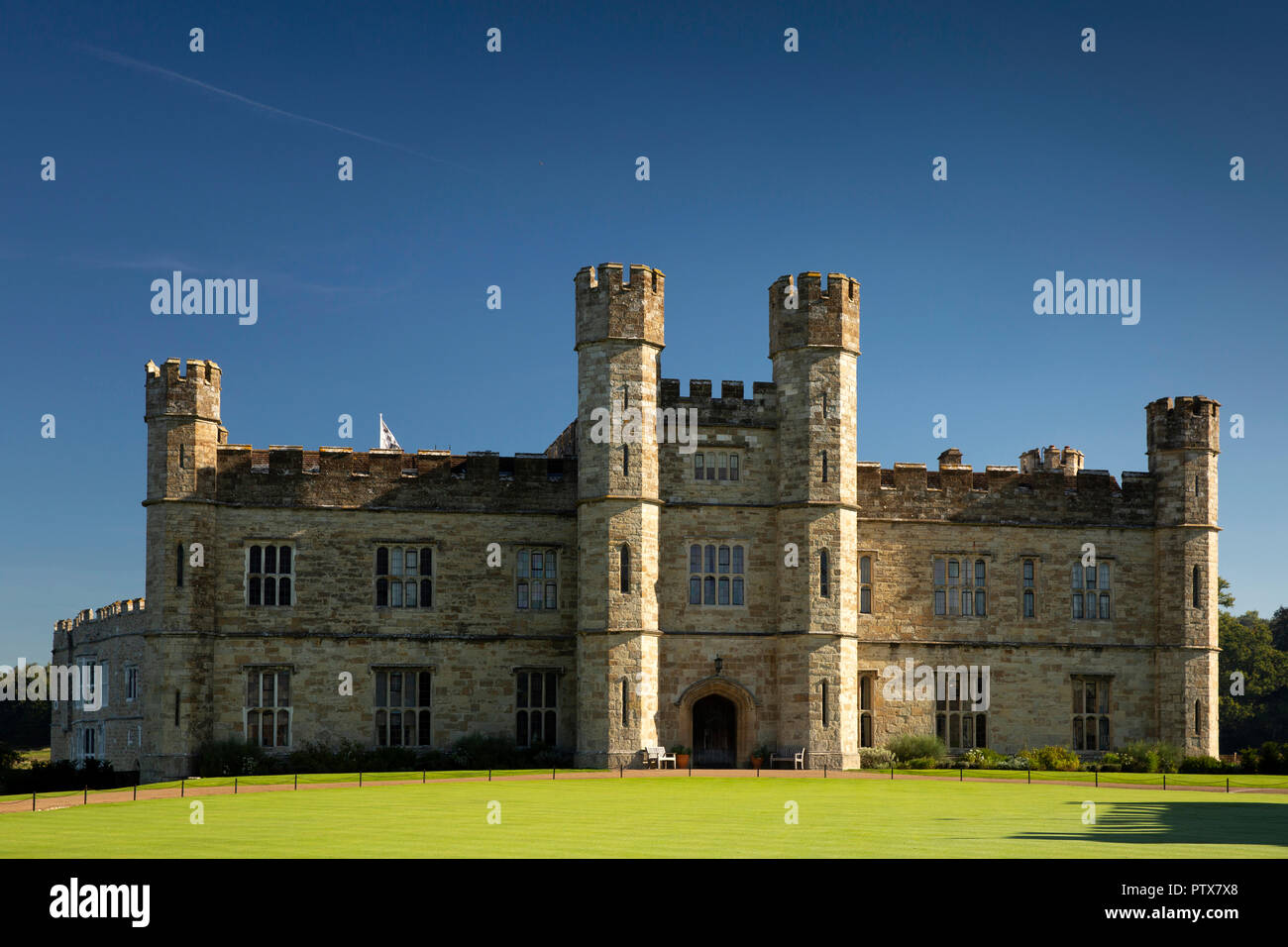 UK, Kent, Maidstone, Leeds Castle, former royal residence and home to Catherine of Aragon Stock Photo