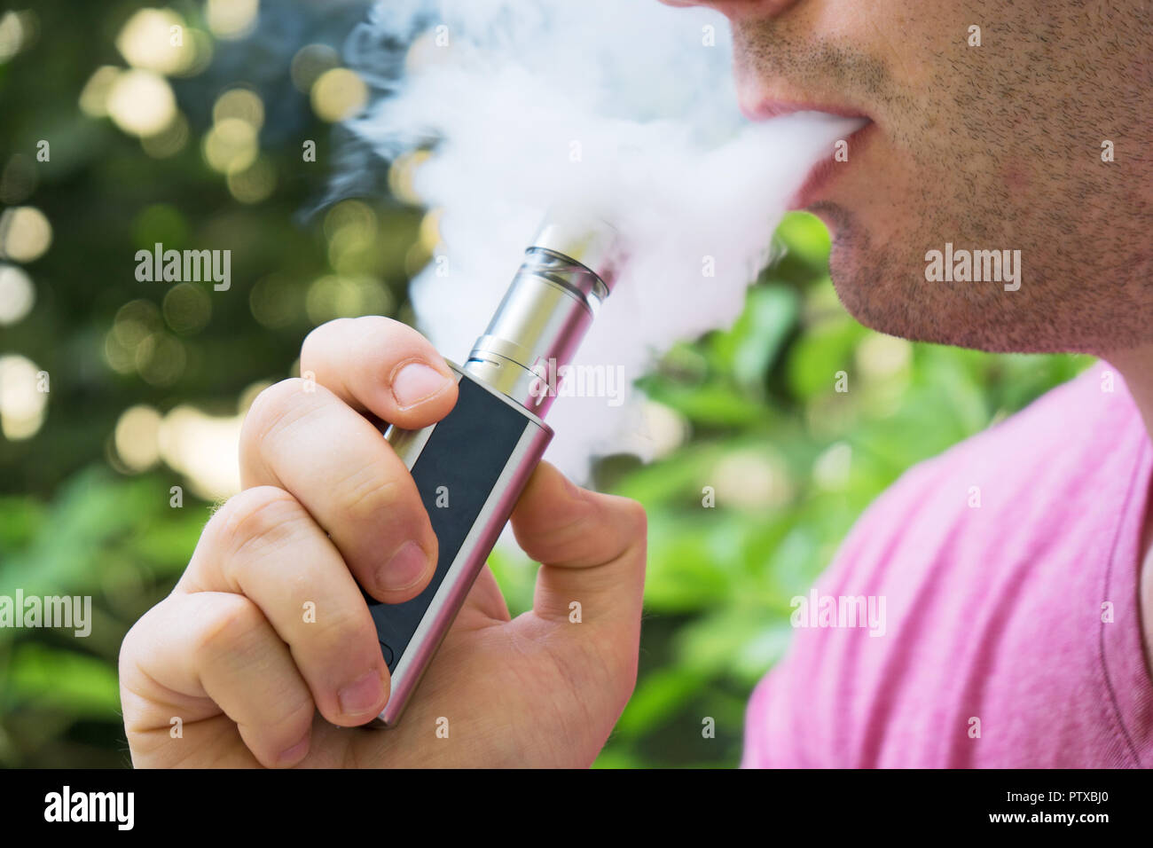 how many toxins in cigarettes Would you light up if you knew what's inside? Cigarettes contain chemicals  found in nail polish remover, lighter fluid, and even car exhaust. Think  twice before you inhale. For more information visit