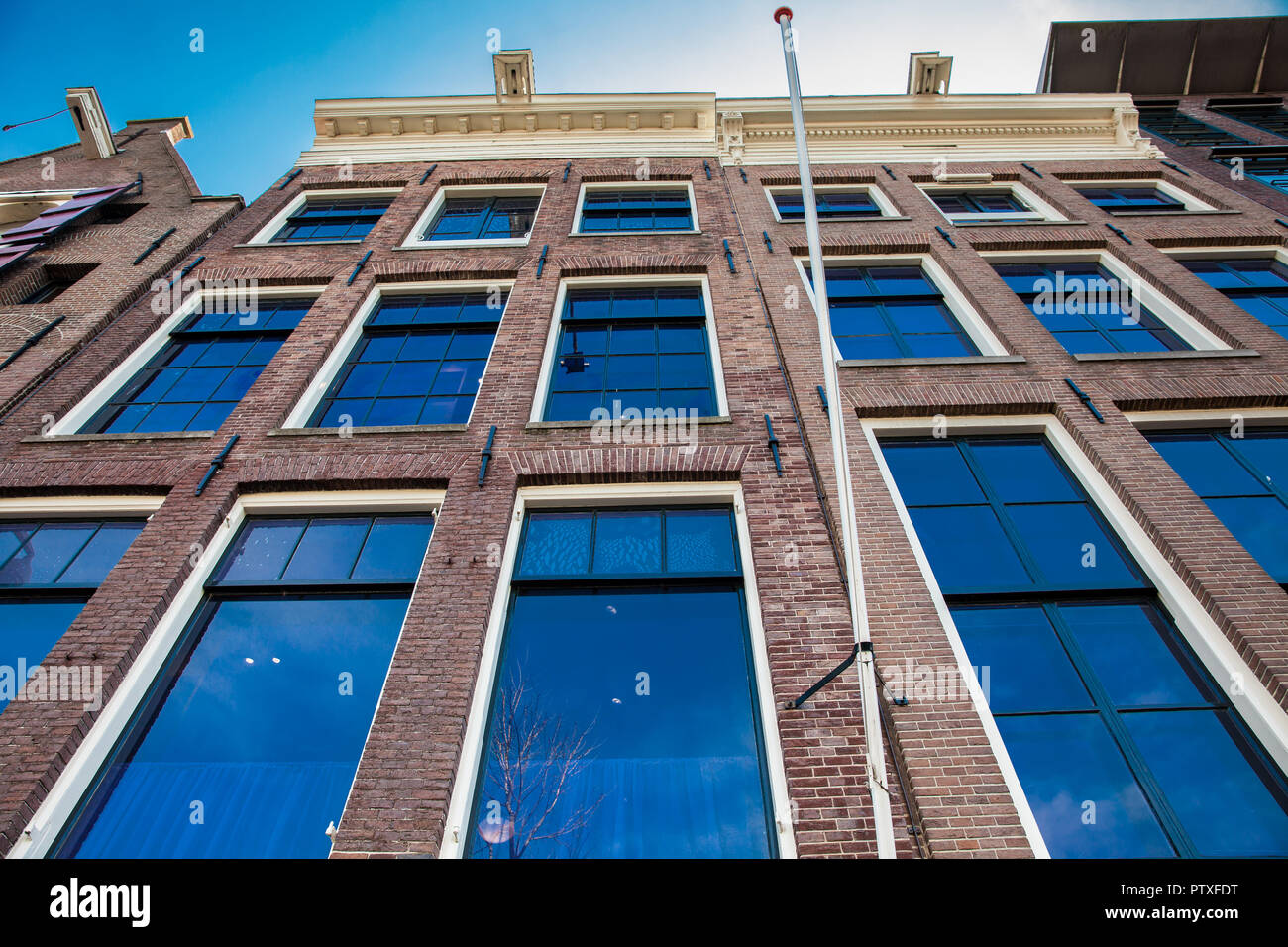 Anne frank house exterior hires stock photography and images Alamy