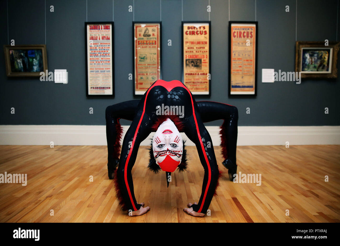 Alanna Baker 'Black Spider' from the current Cirque du Soleil show OVO ...