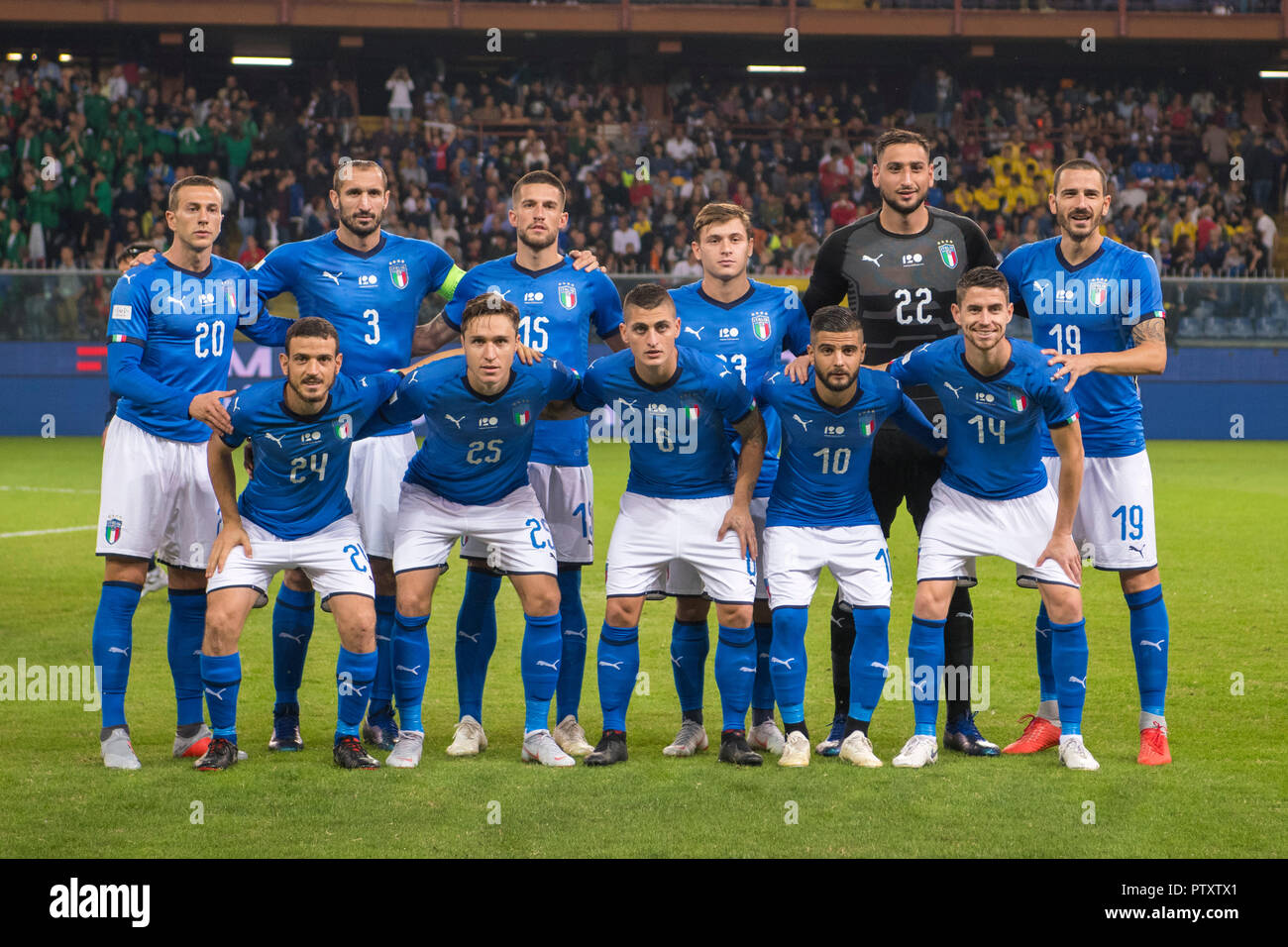 wallpapers Insigne Next To Bonucci https www alamy com federico bernardeschi giorgio chiellini cristiano biraghi nicolo barella gianluigi donnarumma leonardo bonucci alessandro florenzi federico chiesa marco verratti lorenzo insigne jorginho luiz frello filho team italy during the uefa nations league friendly match between italy 1 1 ukraine at luigi ferraris stadium on october 10 2018 in genova italy credit maurizio borsariafloalamy live news image221866457 html