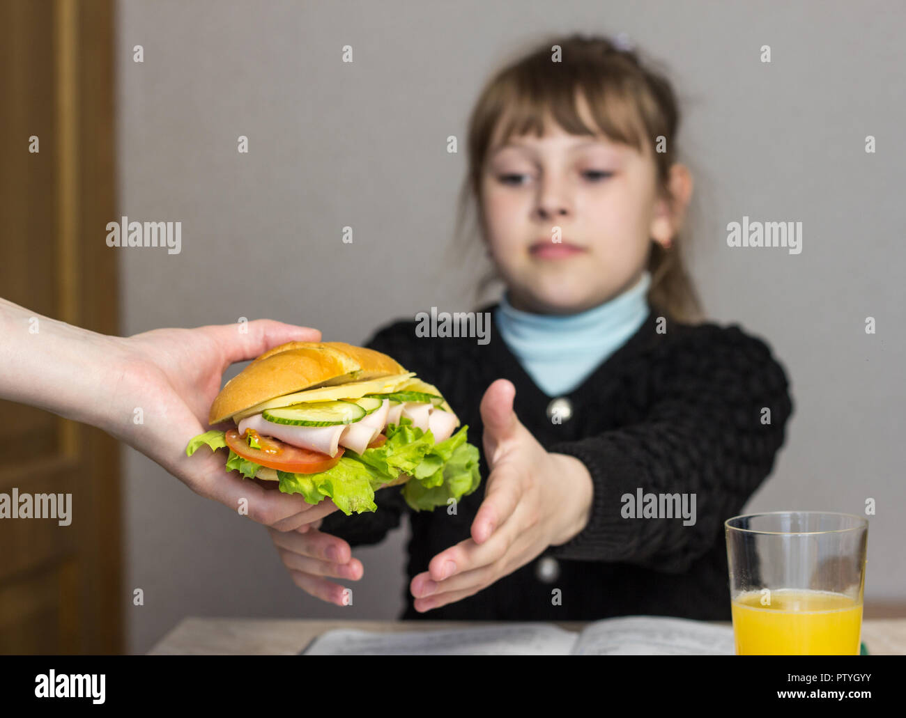 mother-prepares-a-sandwich-for-a-child-in-school-stock-photo-alamy
