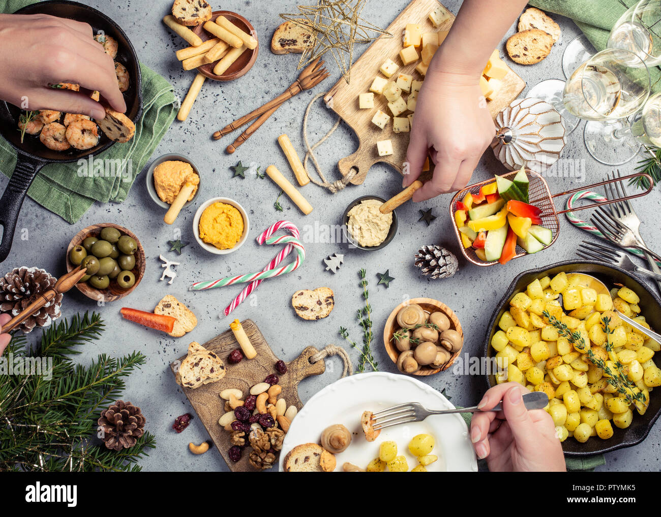 Christmas Dinner Party Recipes / Christmas Party Food Ideas Appetizers And Snacks To Deck The Halls / Our best christmas recipes 101 photos.