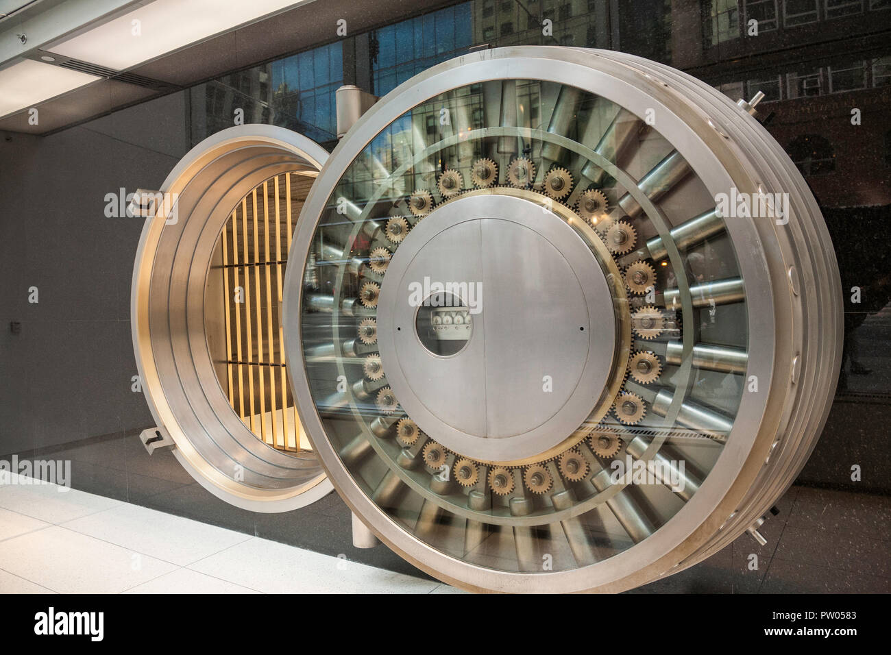 Bank Vault Open Door Stock Photo Alamy