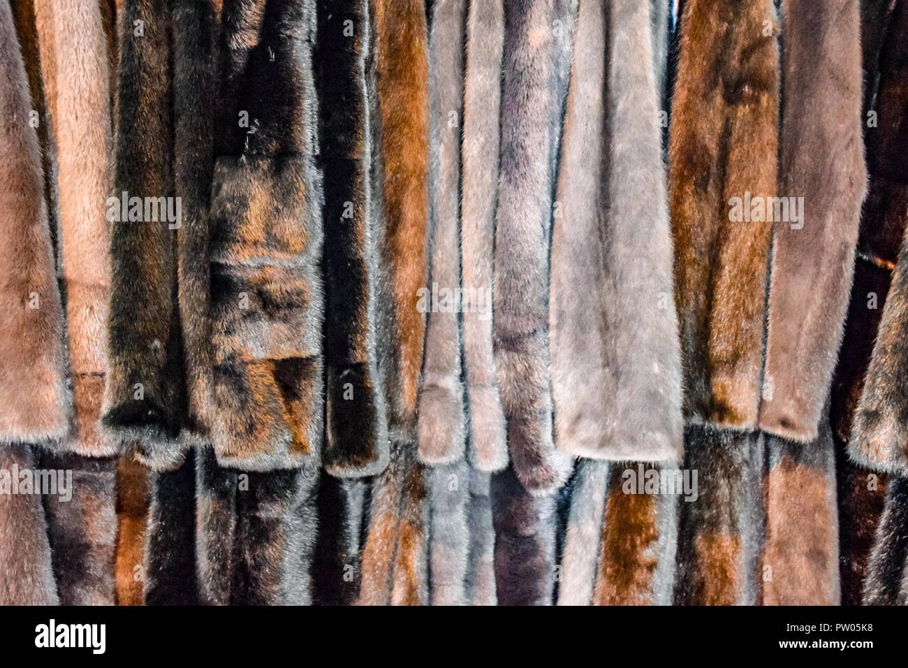 Fur coat vintage hanger hi-res stock photography and images - Alamy