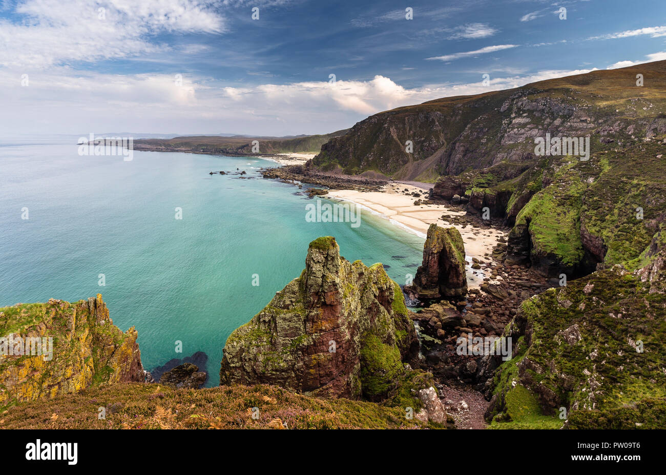 Dramatic cliffs and hidden white sand beaches in Wester Ross, Scottland Stock Photo
