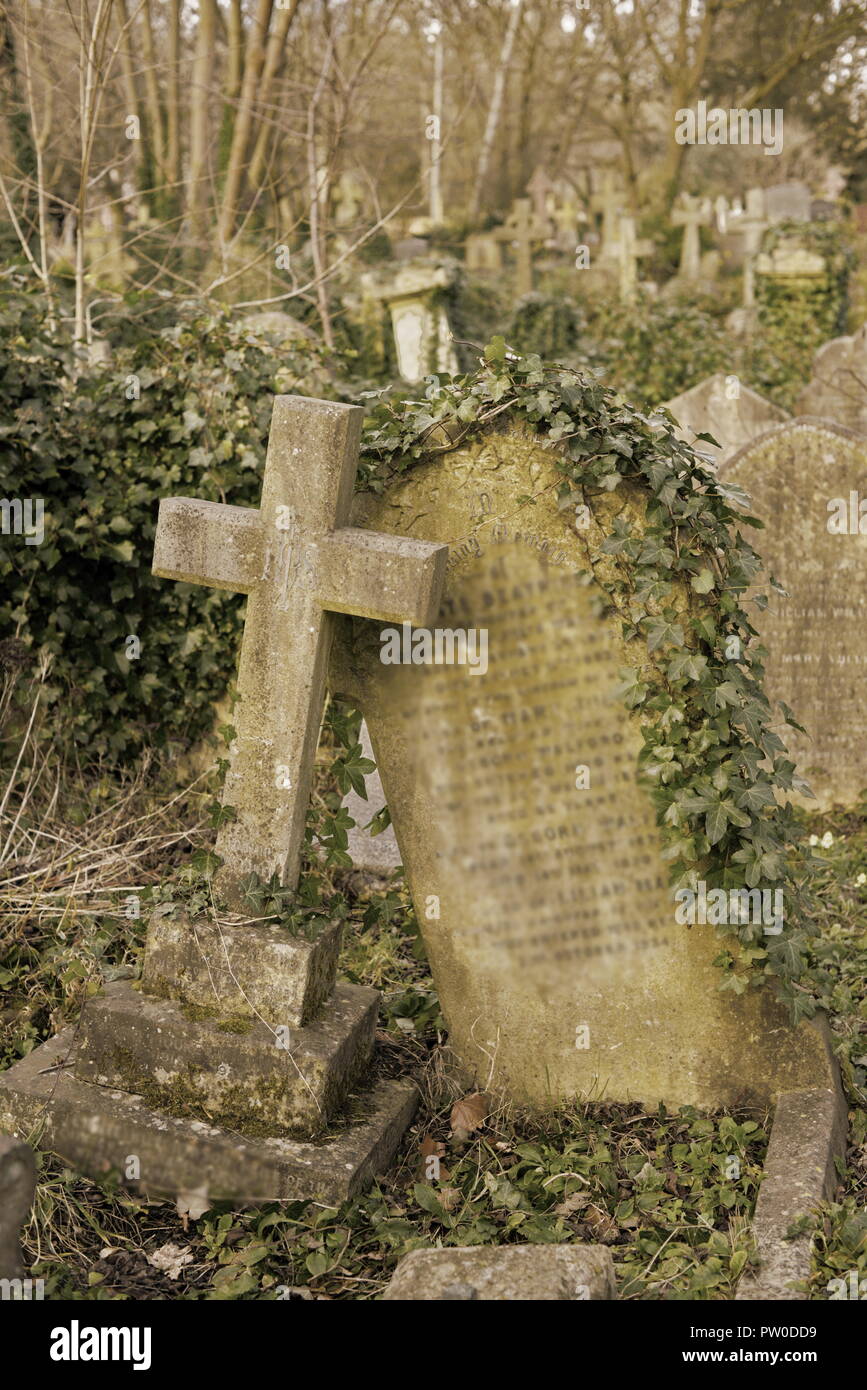 old english cemetery Stock Photo Alamy