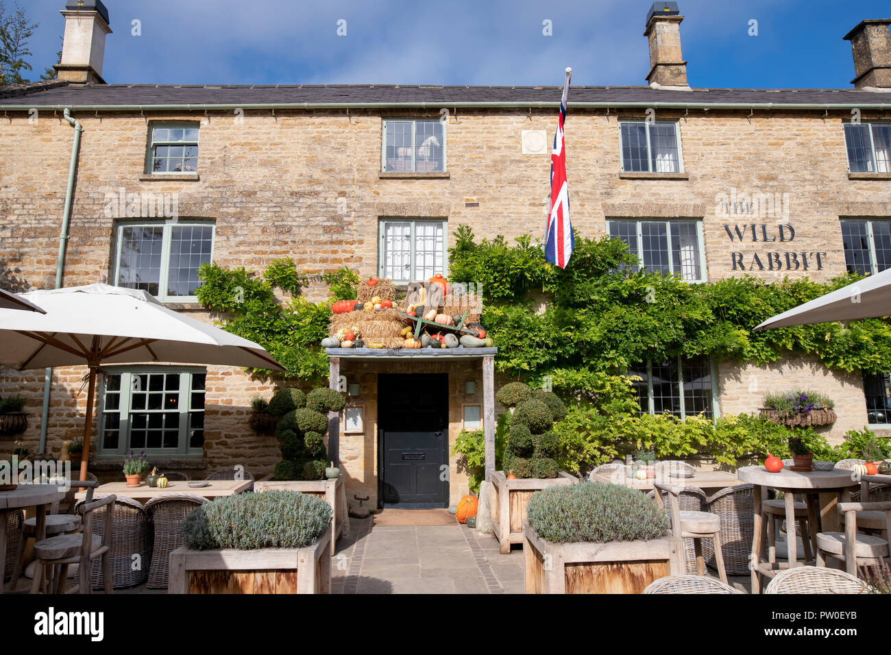 the wild rabbit chipping norton