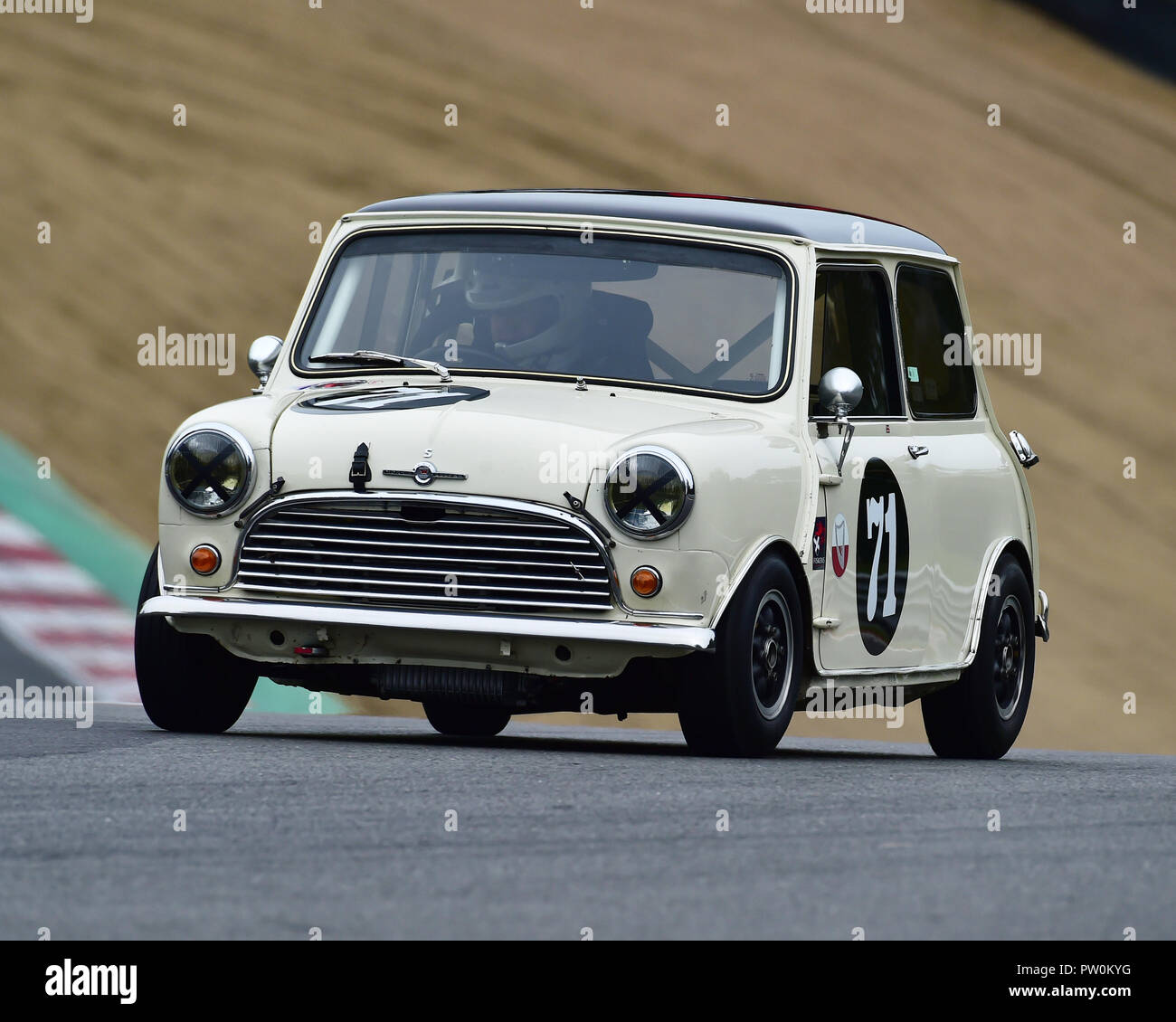 Larry Warr Morris Mini Cooper S Hscc Hrsr Historic Touring Cars