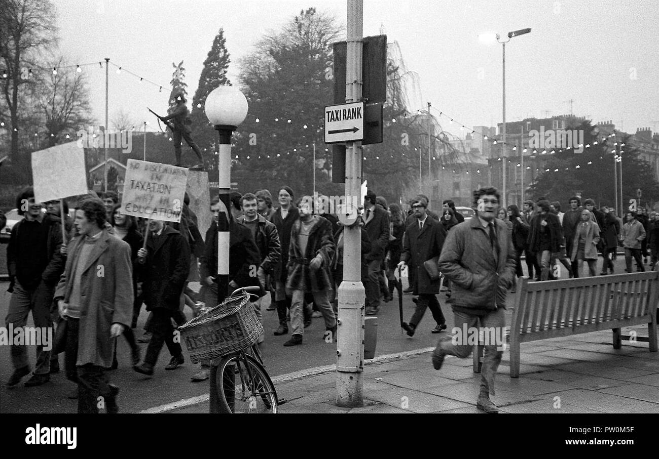 Students march on Bristol University’s Senate House administrative building at the start of a protest sit-in that started on 5 December 1968 and continued for 11 days.   The students were campaigning for a greater say in the running of the university.  They also wanted the university’s students’ union to be opened up to students from other educational establishments in the city. Stock Photo