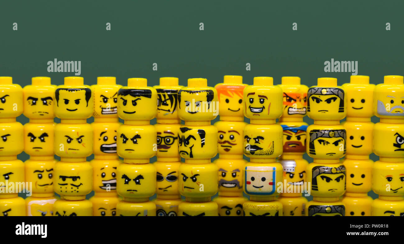 classic lego head