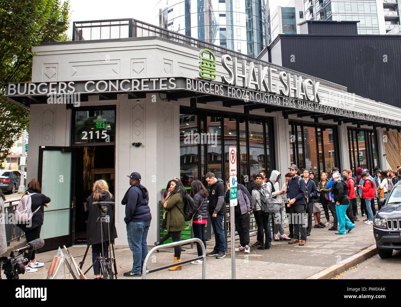 Seattle, Washington, USA – October 18, 2018  Shake Shack has its grand opening today in Seattle at 11am. Stock Photo