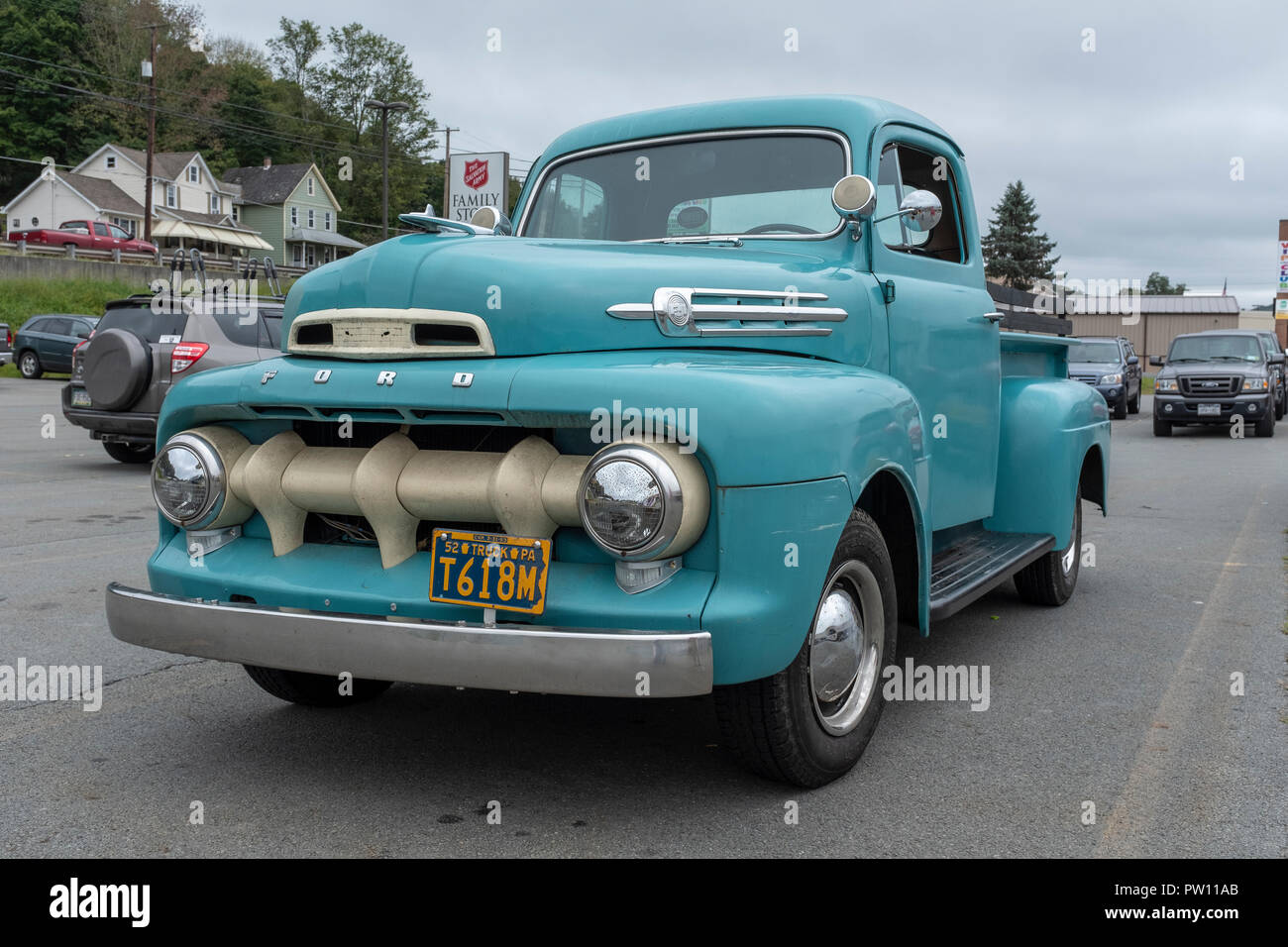 1952 Ford pickup truck Stock Photo