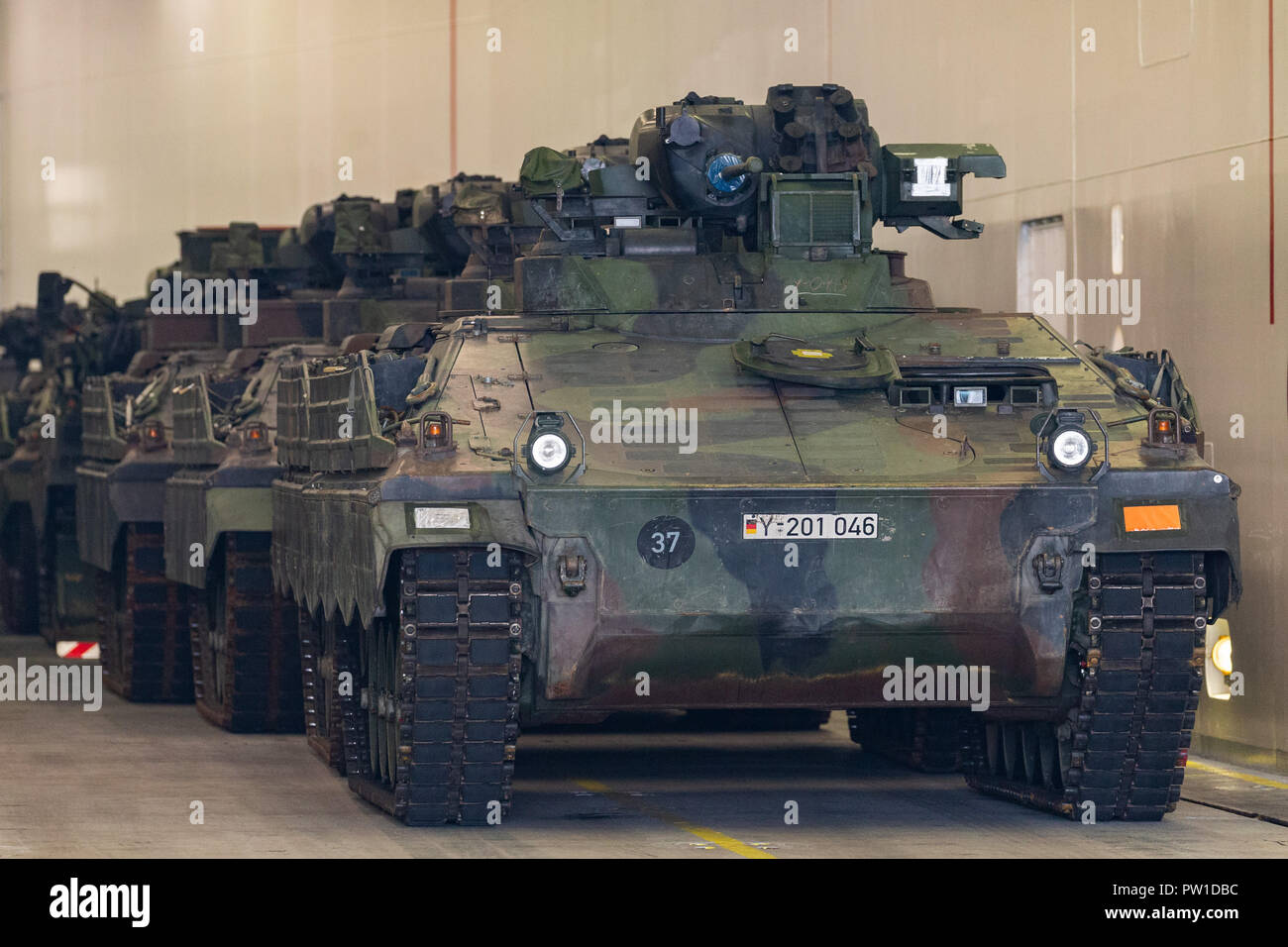 German Roro German bundeswehr soldiers armoured infantry hi-res stock photography ...