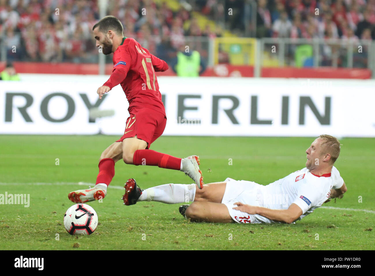 Chorzow, Poland. 11th Oct 2018. UEFA Nations League 2019: Poland - Portugal  o/p Robert Lewandowski Credit: Marcin Kadziolka/Alamy Live News Stock Photo  - Alamy