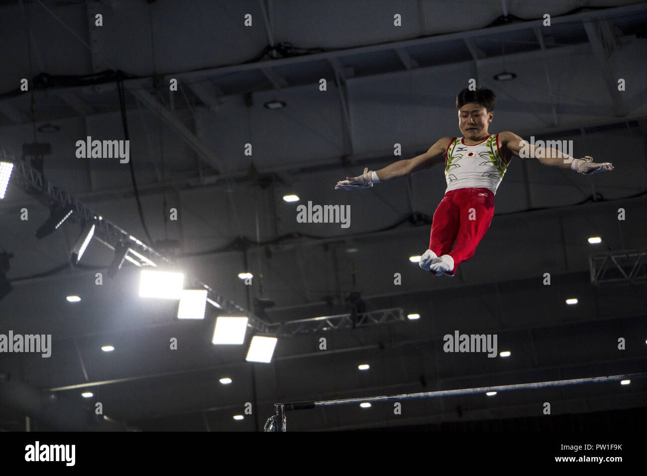 Buenos Aires, Buenos Aires, Argentina. 11th Oct, 2018. The Japanese Kitazono Takeru was the winner of the Gold Medal in the Multiple Masculine Artistic Gymnastics Competition at the 2018 Buenos Aires Youth Olympic Games. Credit: Roberto Almeida Aveledo/ZUMA Wire/Alamy Live News Stock Photo
