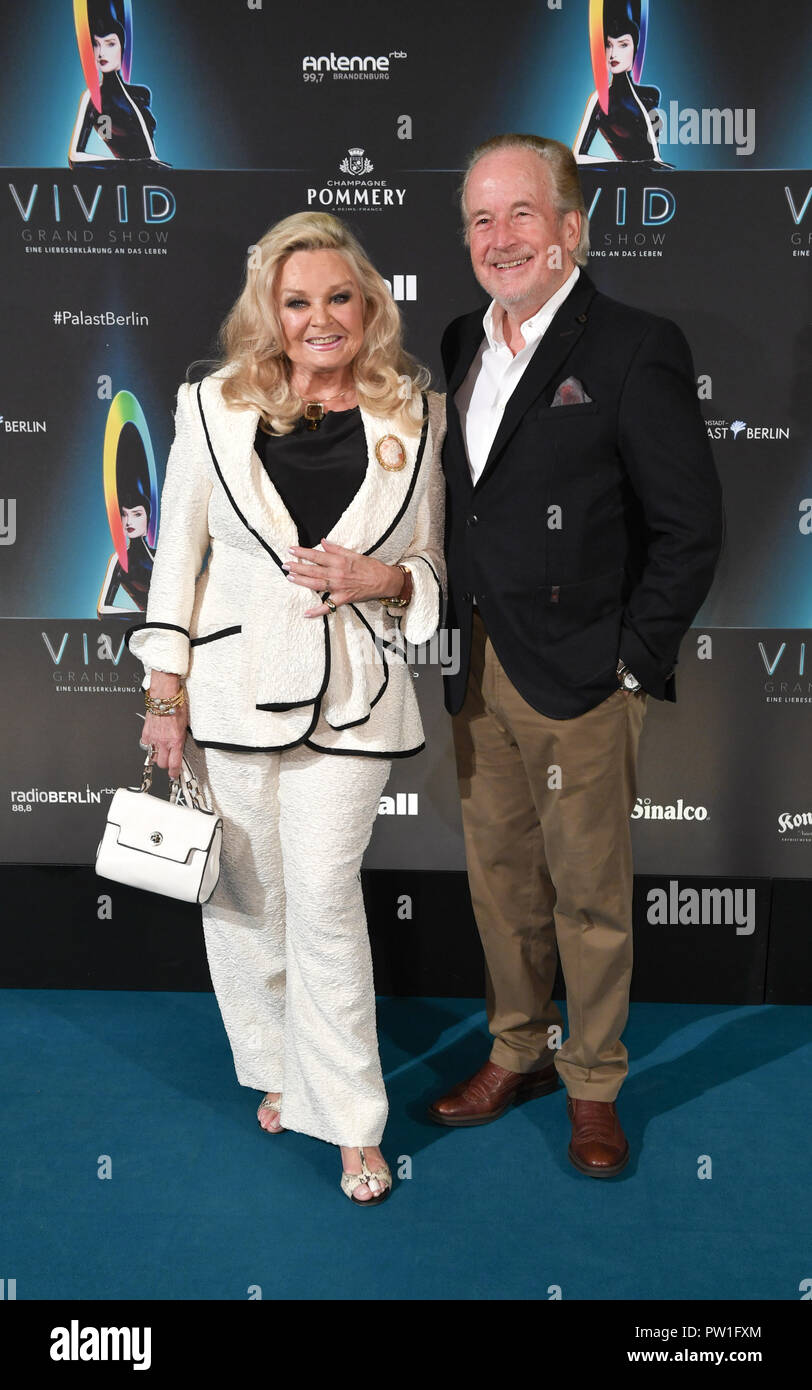 11 October 2018, Berlin: Max Schautzer and his wife Gundel arriving to