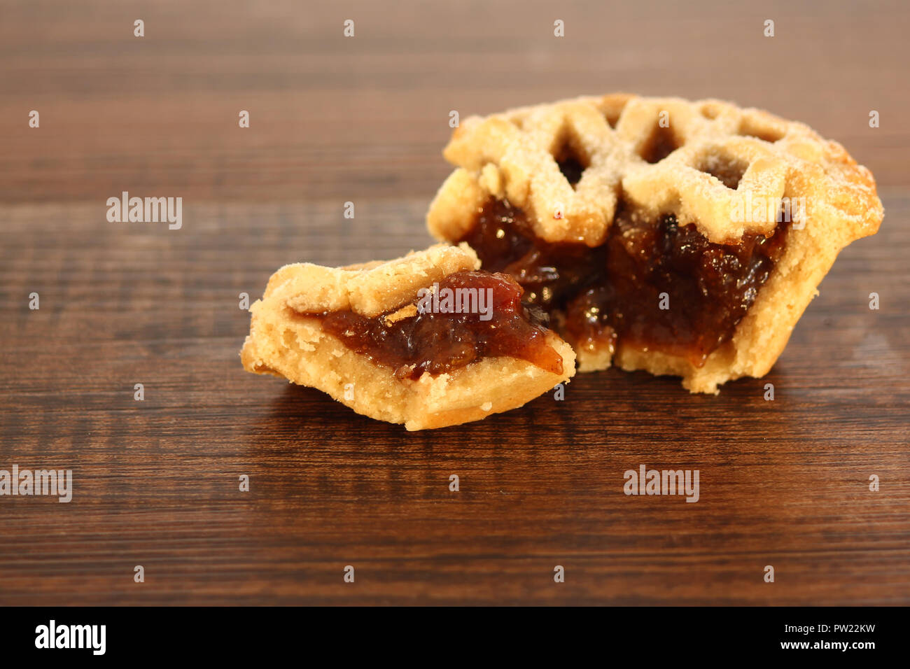 Christmas mince pies on a wooden background Stock Photo - Alamy