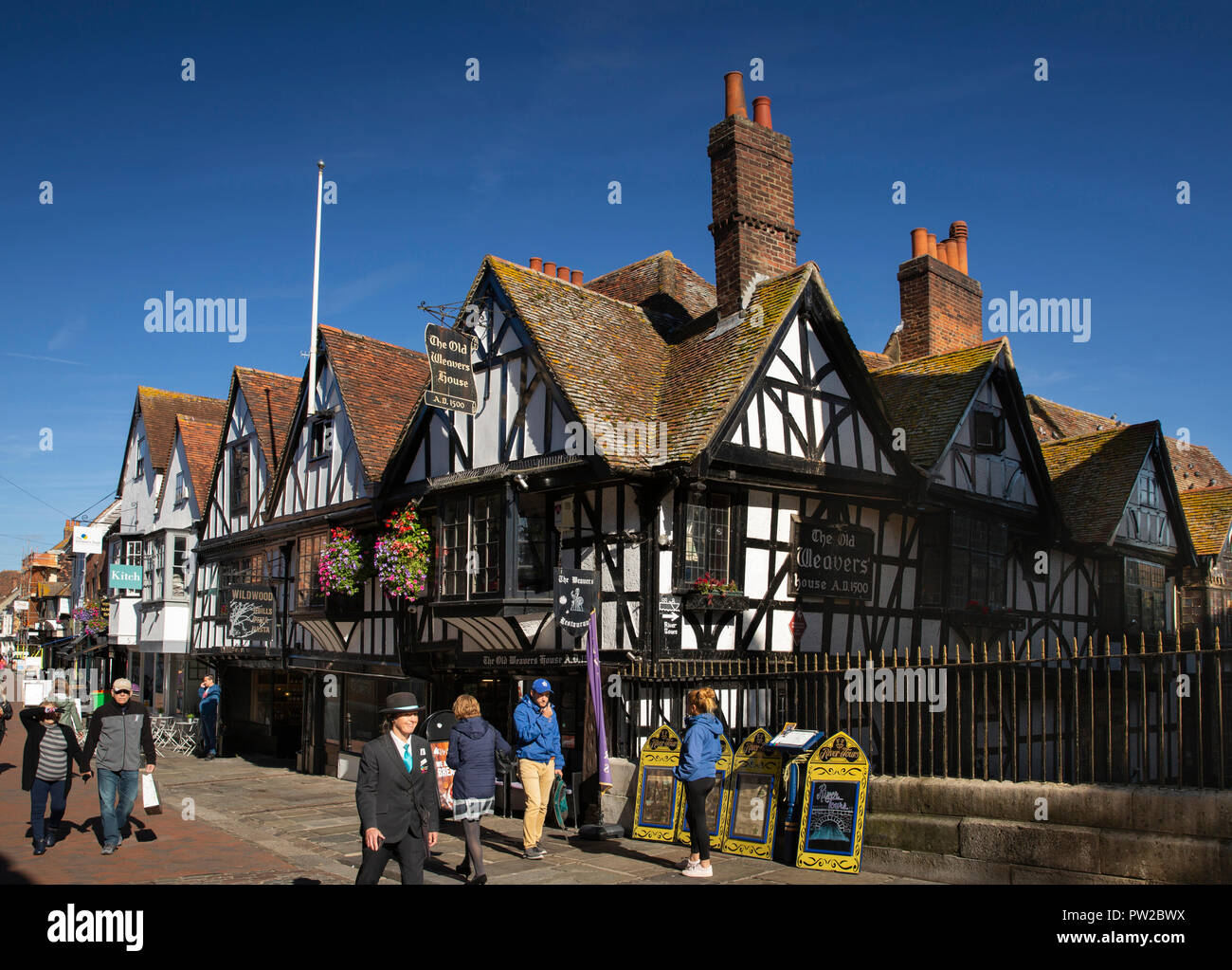 UK, Kent, Canterbury, High Street, Weaver’s House, ancient timber framed building beside Great Stour Stock Photo