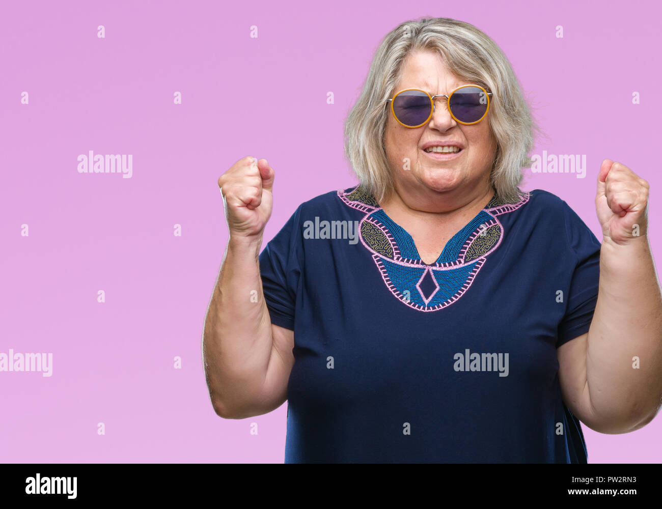 Fat woman wearing sunglasses hi-res stock photography and images - Alamy