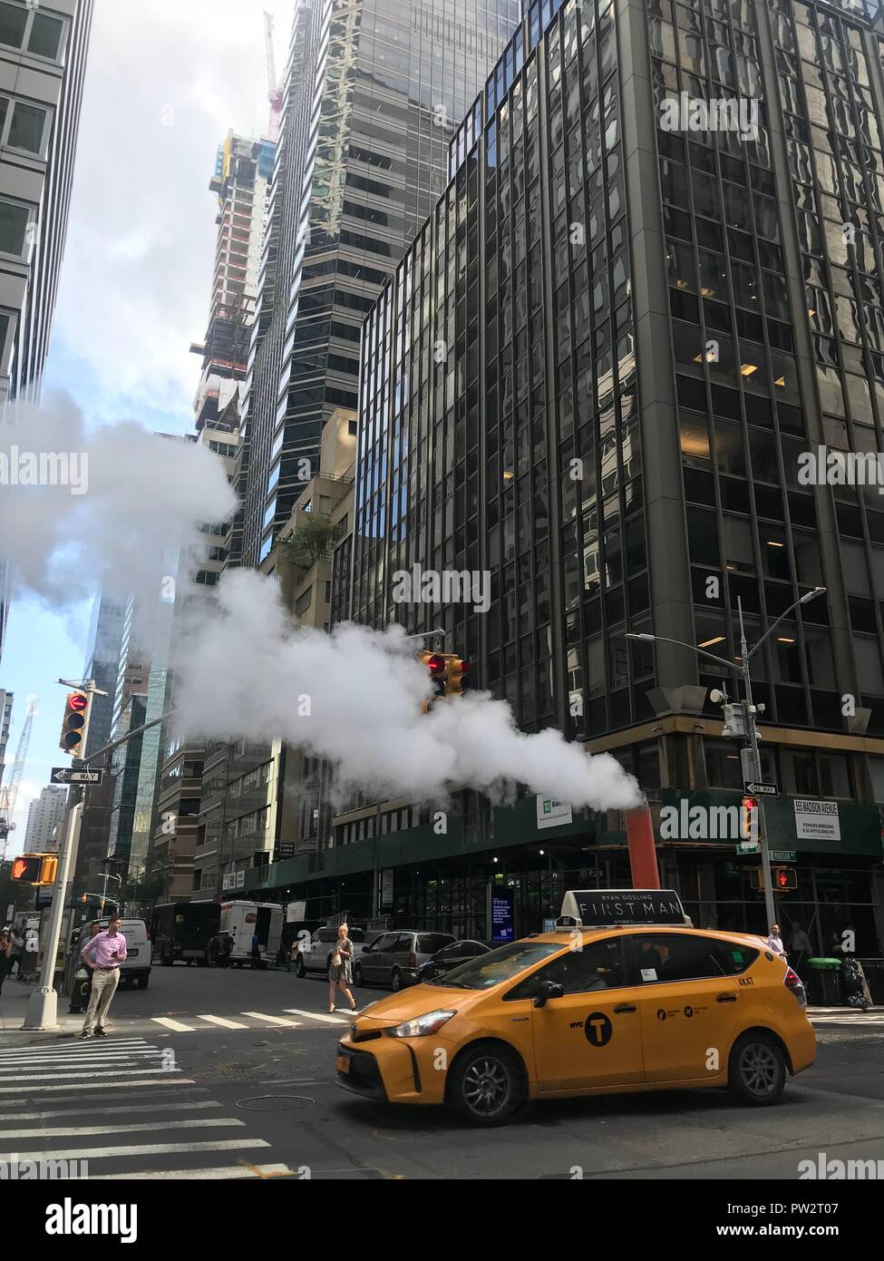 Manhattan street view, New York City Stock Photo - Alamy