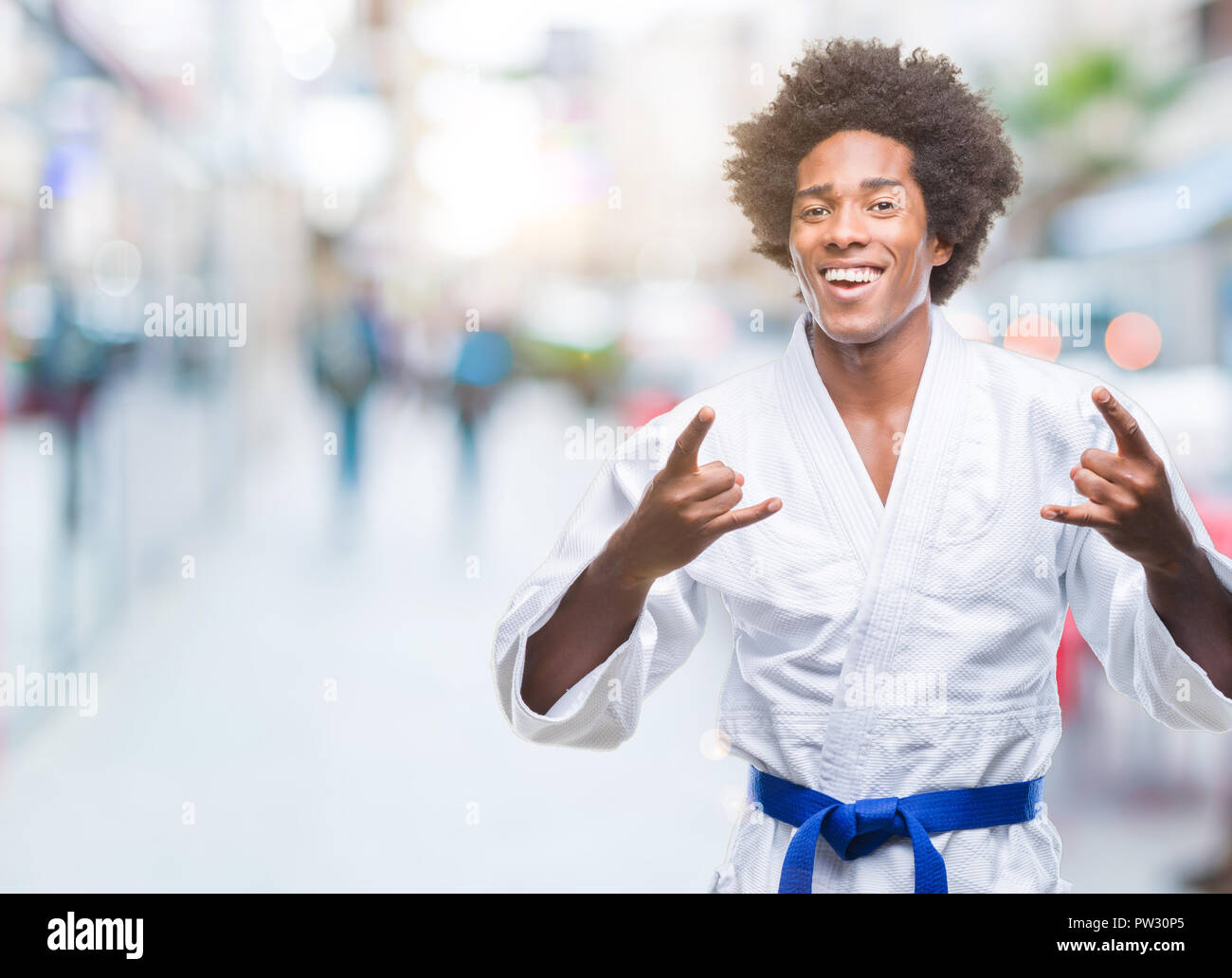 Man doing karate roll hi-res stock photography and images - Alamy