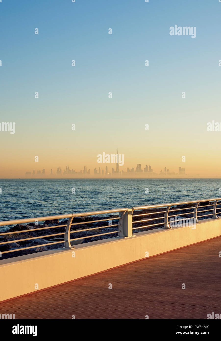 The palm jumeirah islands hi-res stock photography and images - Alamy