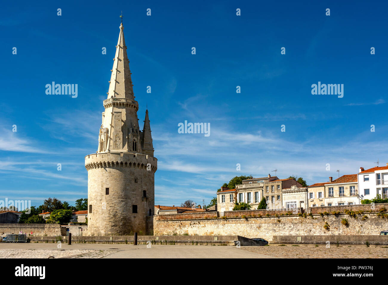 The Lantern Tower (Tour de la Lanterne), La Rochelle, Charente Maritime,  Nouvelle-Aquitaine, France Stock Photo - Alamy