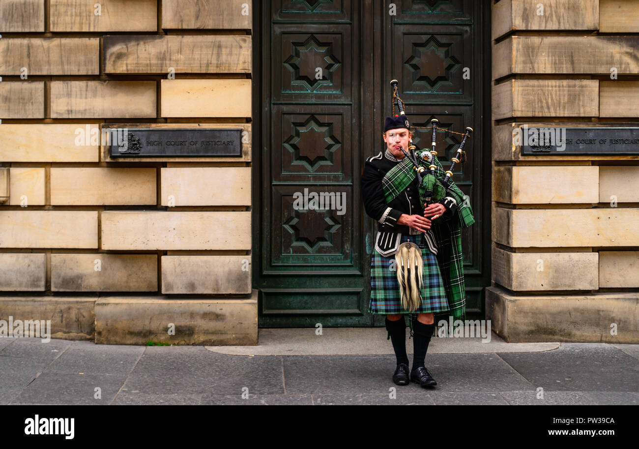 Sottish bagpipe player, High court of Justice, Edinburgh, Scotland, United Kingdom Stock Photo