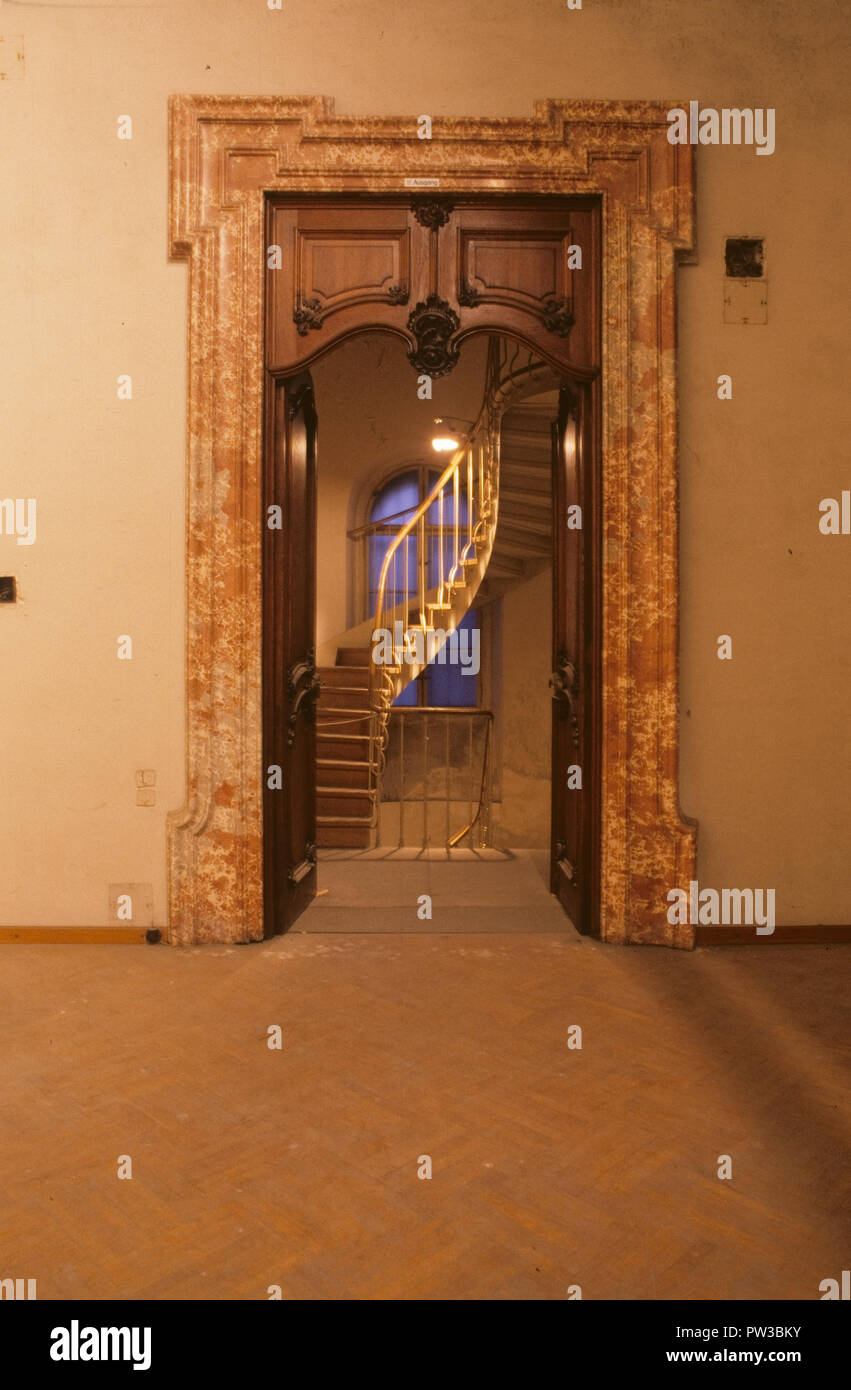 Wien, Palais Harrach vor der Renovierung Stock Photo Alamy