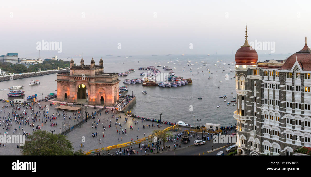 India, Mumbai, Maharashtra, The Gateway of India, monument commemorating the landing of King George V and Queen Mary in 1911 Stock Photo