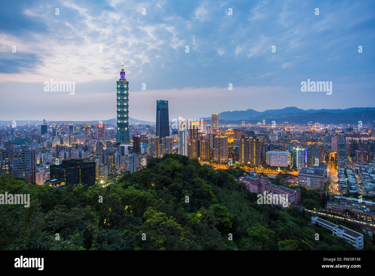 Taiwan, Taipei, City skyline and Taipei 101 building in the Xinyi district Stock Photo