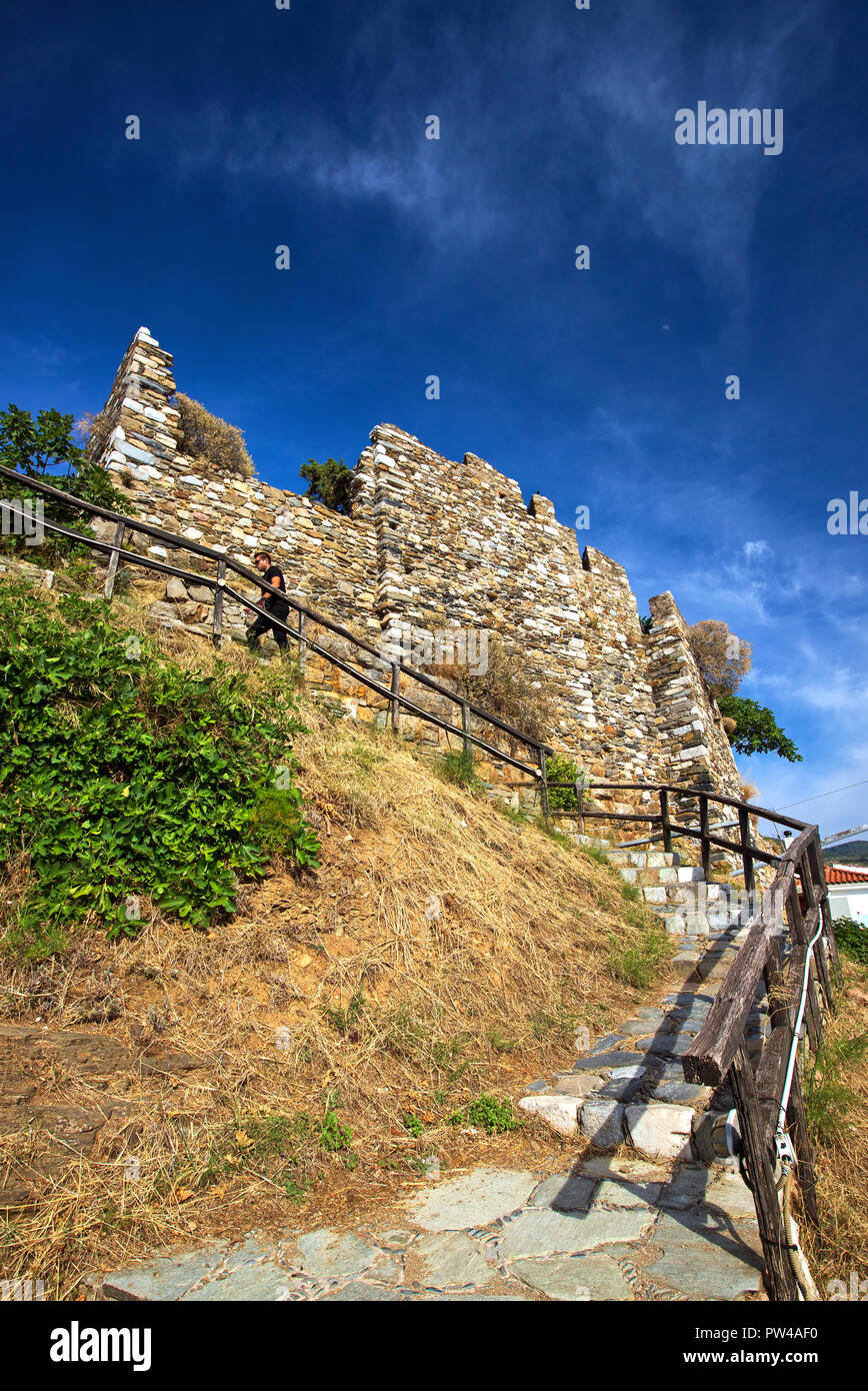 Going up to Kastro ('castle'), Skopelos town, Skopelos island, Northern Sporades, Magnessia, Thessaly, Greece. Stock Photo