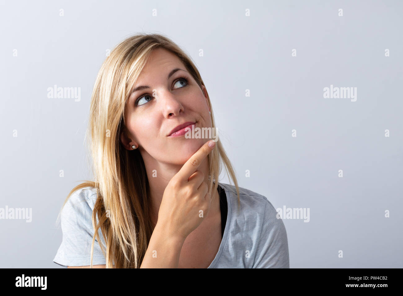 Portrait woman grey hair hi-res stock photography and images - Alamy
