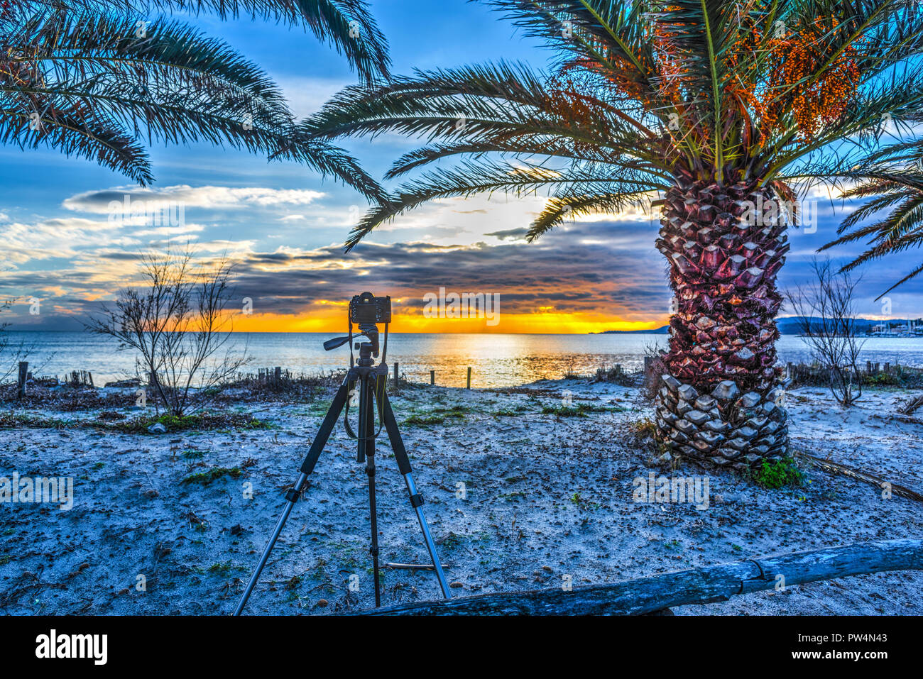 Tripod on beach sunset hi-res stock photography and images - Alamy