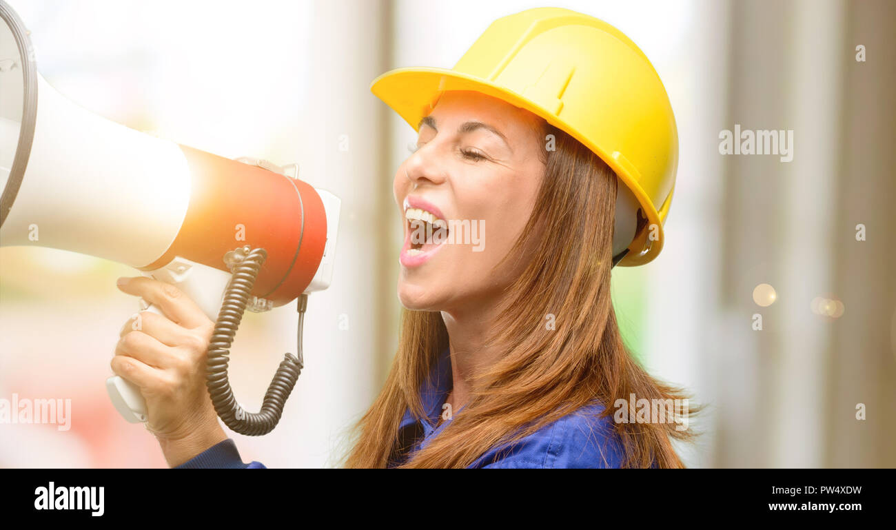 Page 4  Angry Construction Worker Megaphone Images - Free