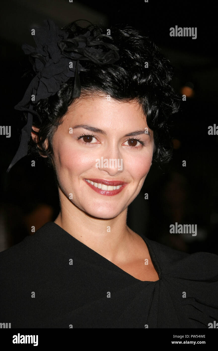 Audrey tautou chanel hi-res stock photography and images - Alamy