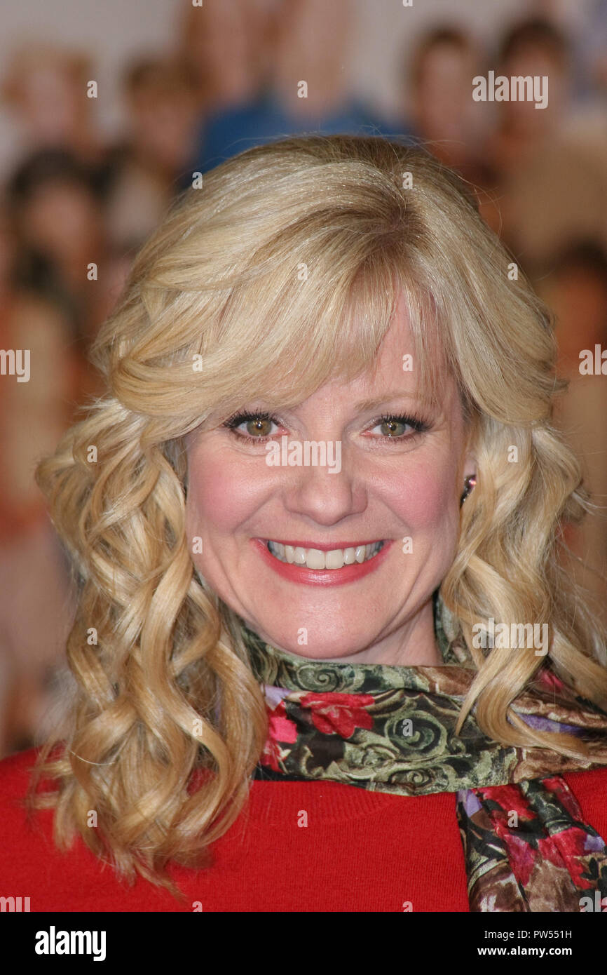 Bonnie Hunt  12/13/05 CHEAPER BY THE DOZEN 2 @ Mann Village Theatre, Westwood photo by Jun Matsuda/HNW / PictureLux  File Reference # 33683 099HNWPLX Stock Photo